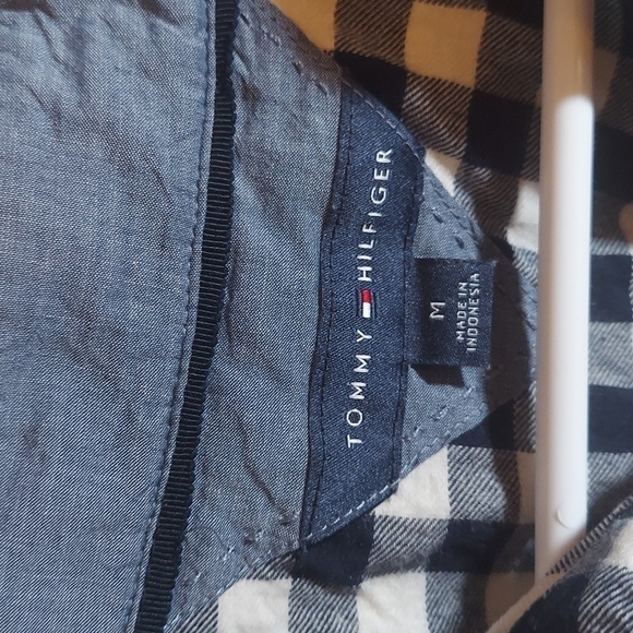 Tommy Hilfiger plaid black and white button up Size M - Picture 2 of 11